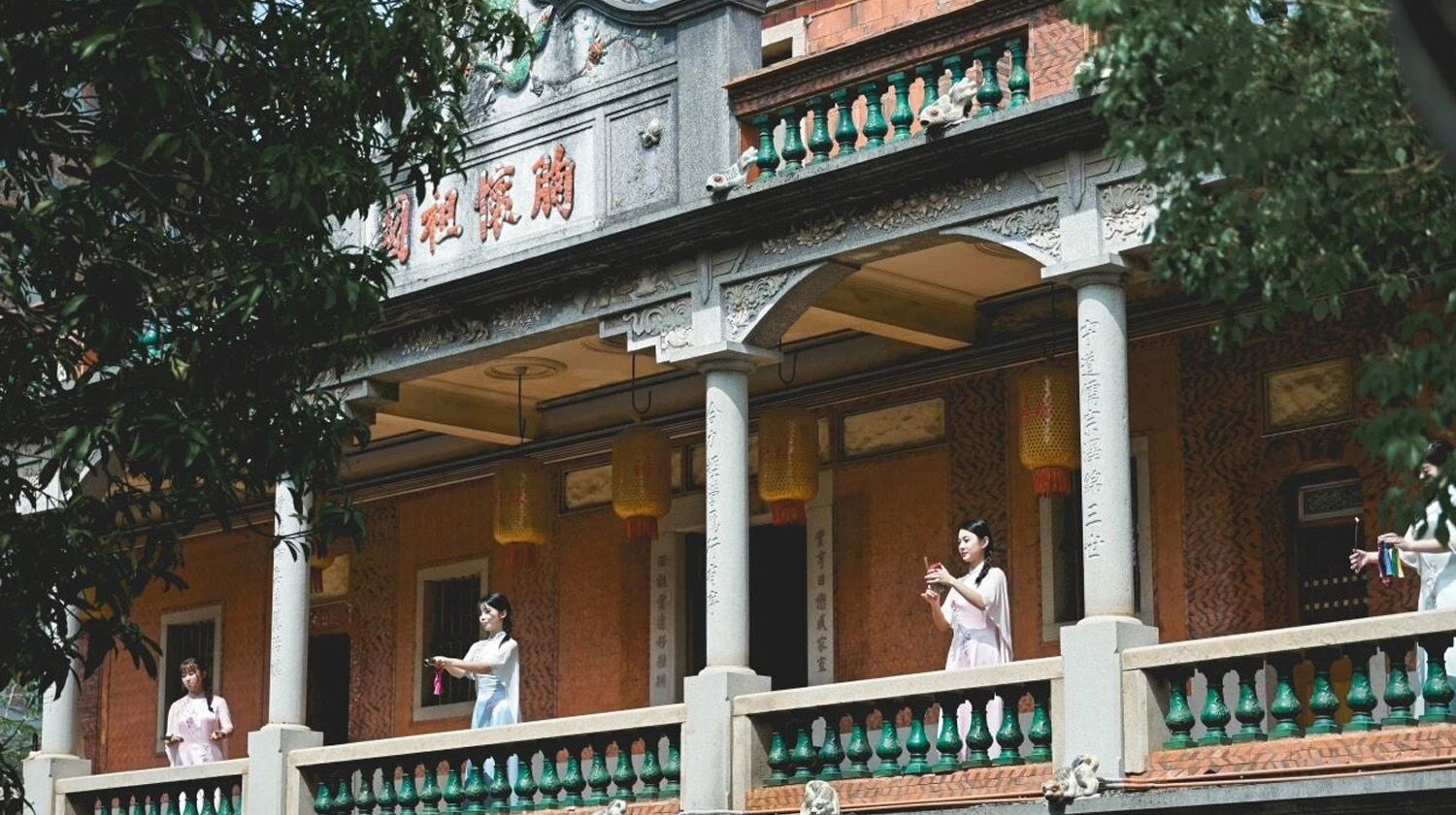 &#x68A7;&#x6797;&#x4F20;&#x7EDF;&#x6751;&#x843D;